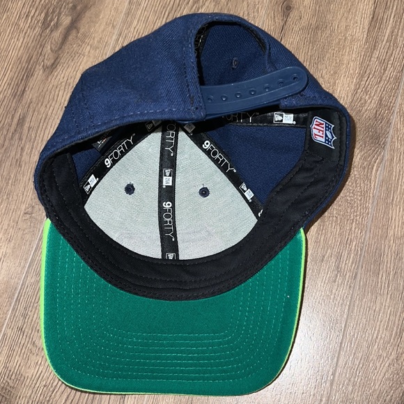 New Era NFL Seattle Seahawks SnapBack - Picture 6 of 8